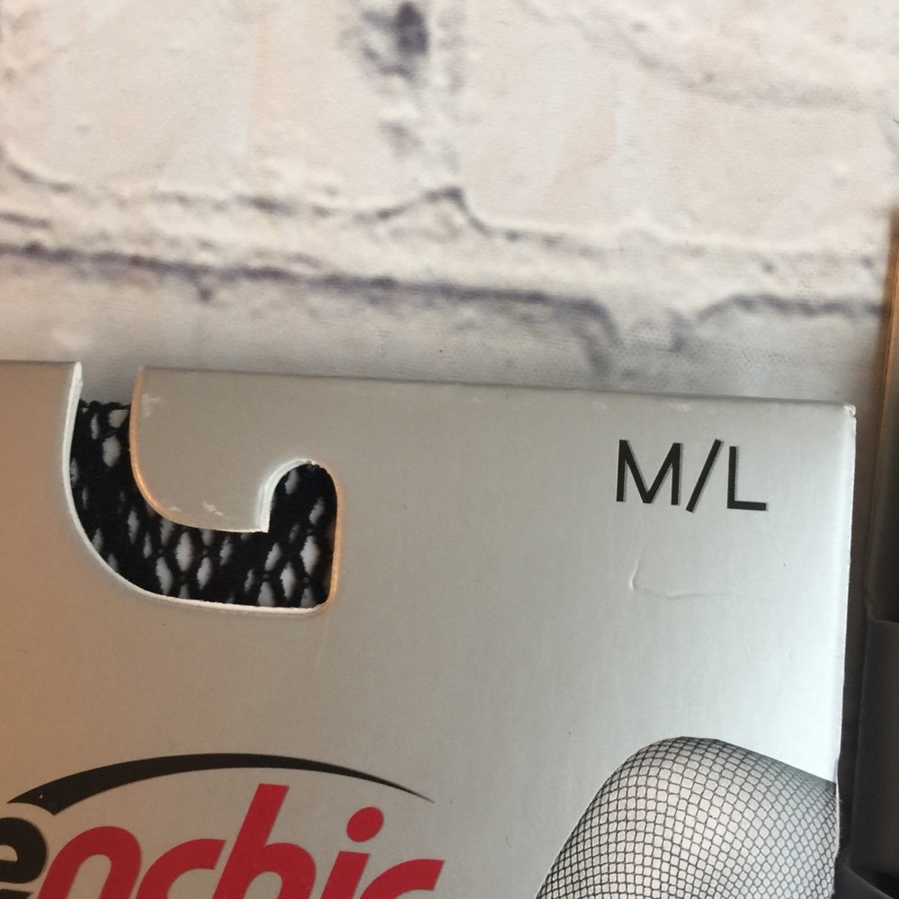 FRENCHIC FISHNET LACE TIGHTS BLACK SIZE M/L - Picture 3 of 8